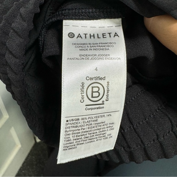NWOT Athleta Endeavor Joggers - Size 4 - Picture 8 of 9